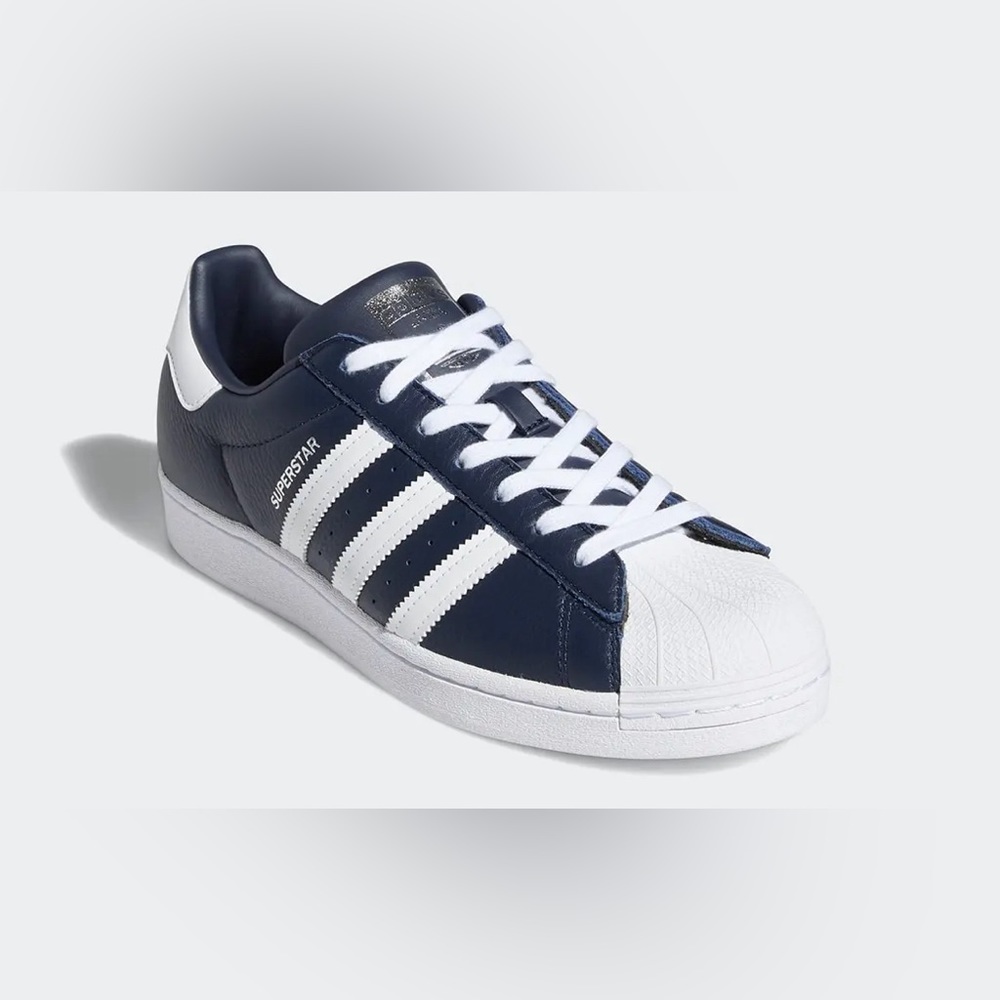 LIKE NEW!!  adidas Superstar in Navy & White - Men’s Sz 7.5/Women’s 8.5